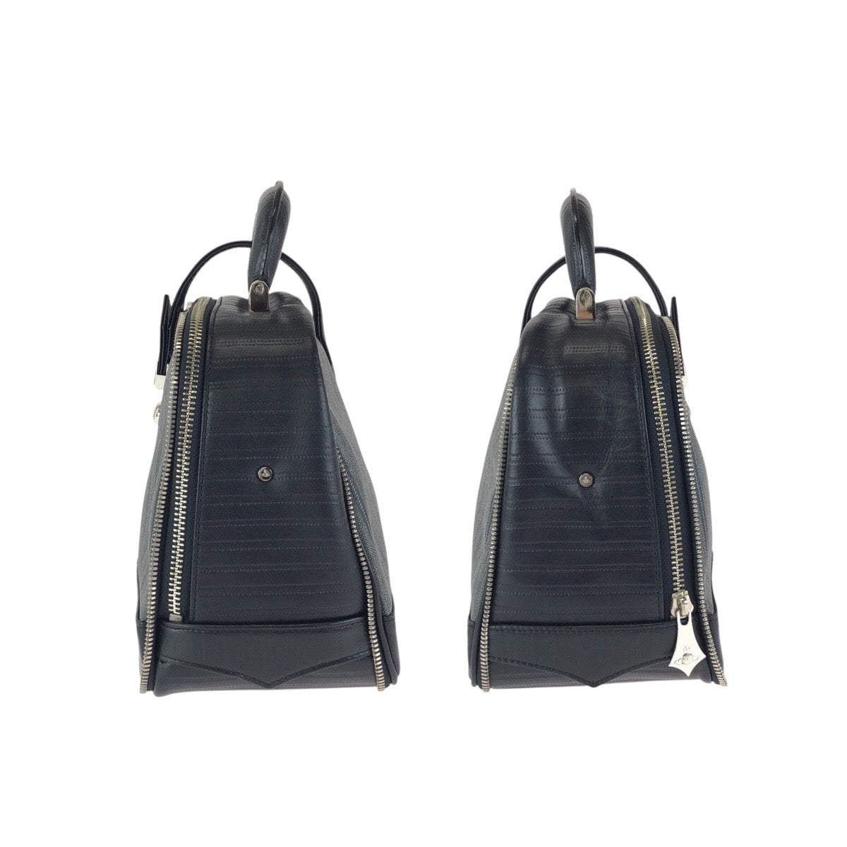 24250
Vivienne Westwood ヴィヴィアンウエストウッド ストライプ ブラック グレー シルバー金具 PVC / レザー ハンドバッグ バニティバッグ メンズ ABP21