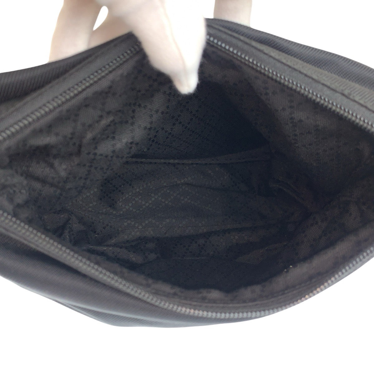 24272
GUCCI グッチ バンブー ブラック 黒 シルバー金具 ナイロン 000 2058 0509 5 ハンドバッグ レディース ABP23