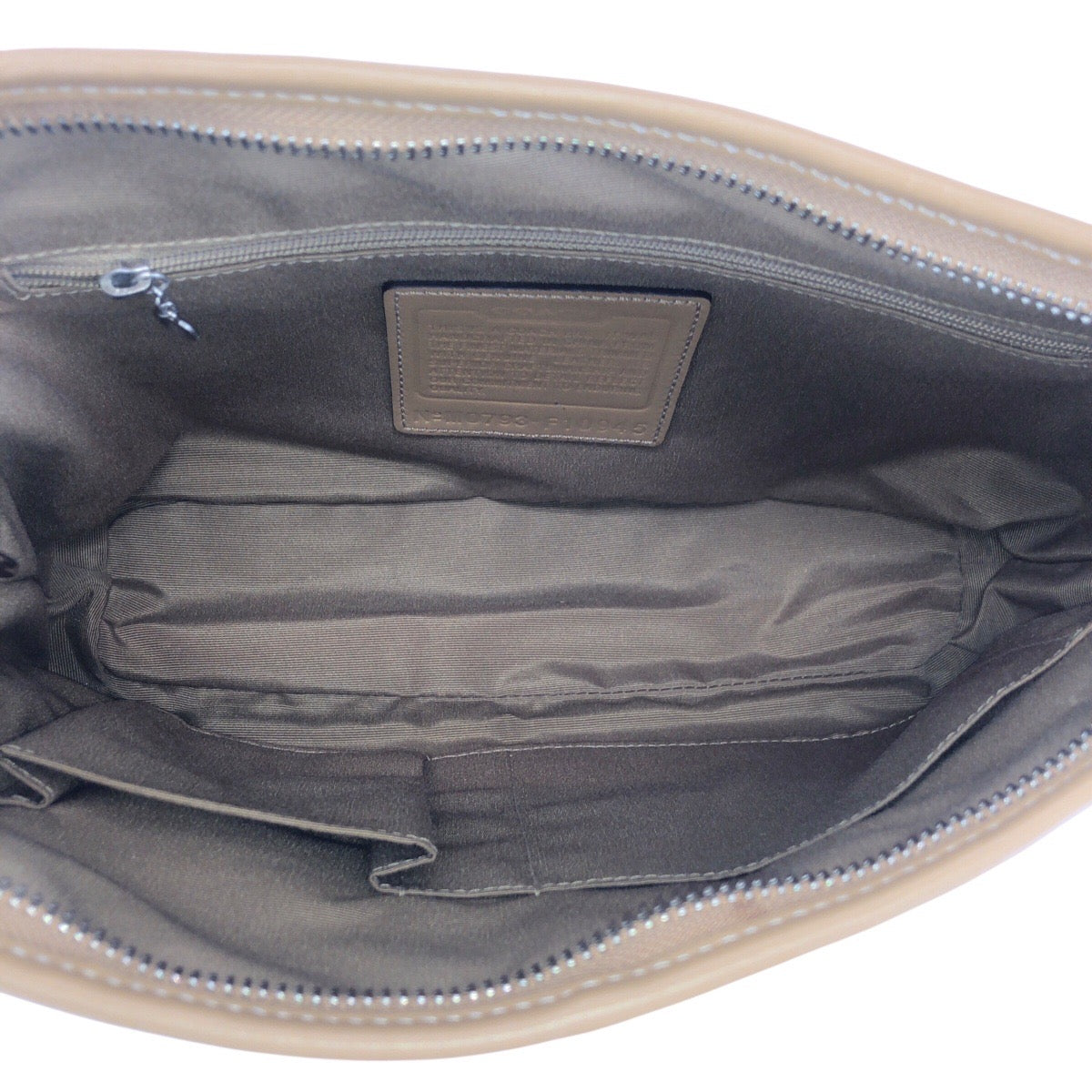 24292
COACH コーチ ミニシグネチャー ベージュ ブラウン シルバー金具 キャンバス / レザー M0793-F10945 ショルダーバッグ メッセンジャーバッグ レディース AB14