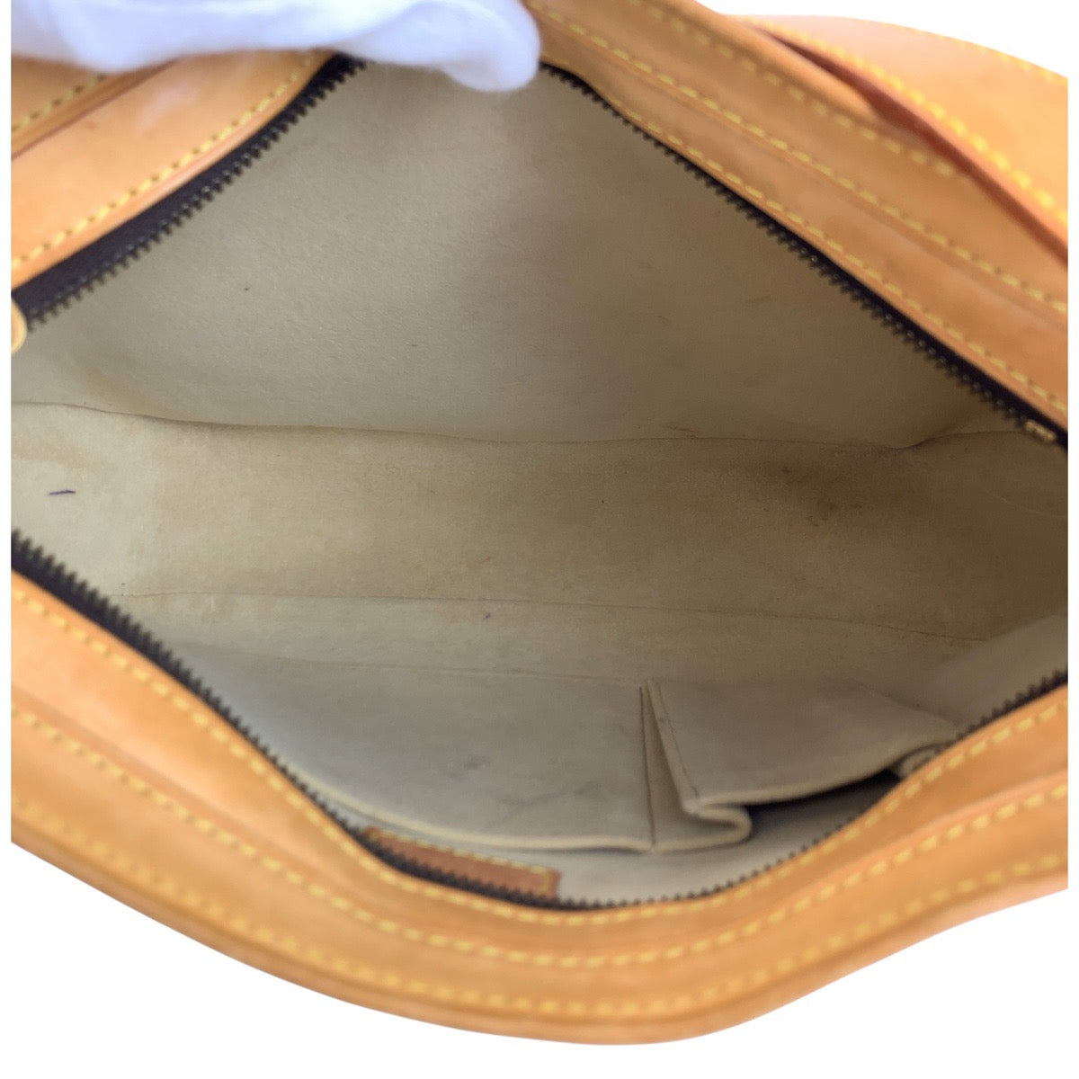 24312
LOUIS VUITTON ルイヴィトン モノグラム ハドソンGM ブラウン ゴールド金具 PVC / レザー M40045 ショルダーバッグ ポシェット レディース AB80