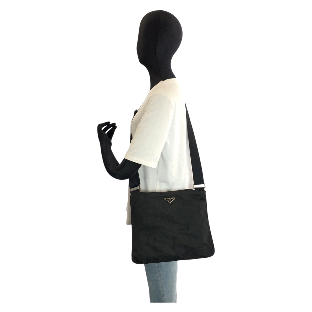 24323
PRADA プラダ テスート 三角ロゴプレート ブラック 黒 シルバー金具 ナイロン ショルダーバッグ メッセンジャーバッグ レディース AB28