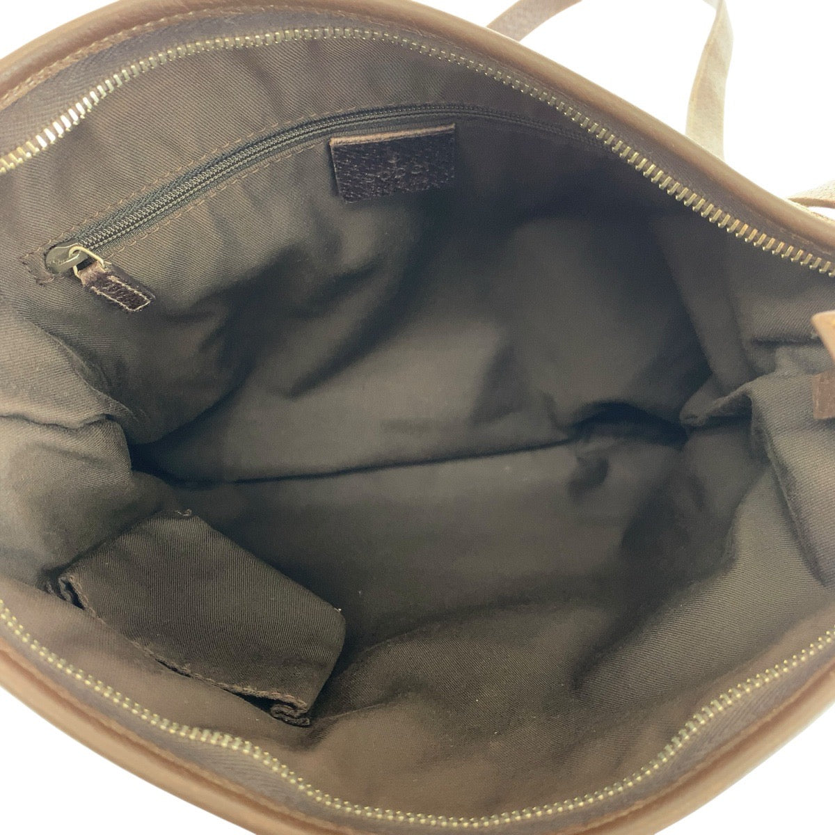 24324
GUCCI グッチ アビー ブラウン ベージュ ゴールド金具 GGキャンバス / レザー 131326 ショルダーバッグ メッセンジャーバッグ レディース ABP42