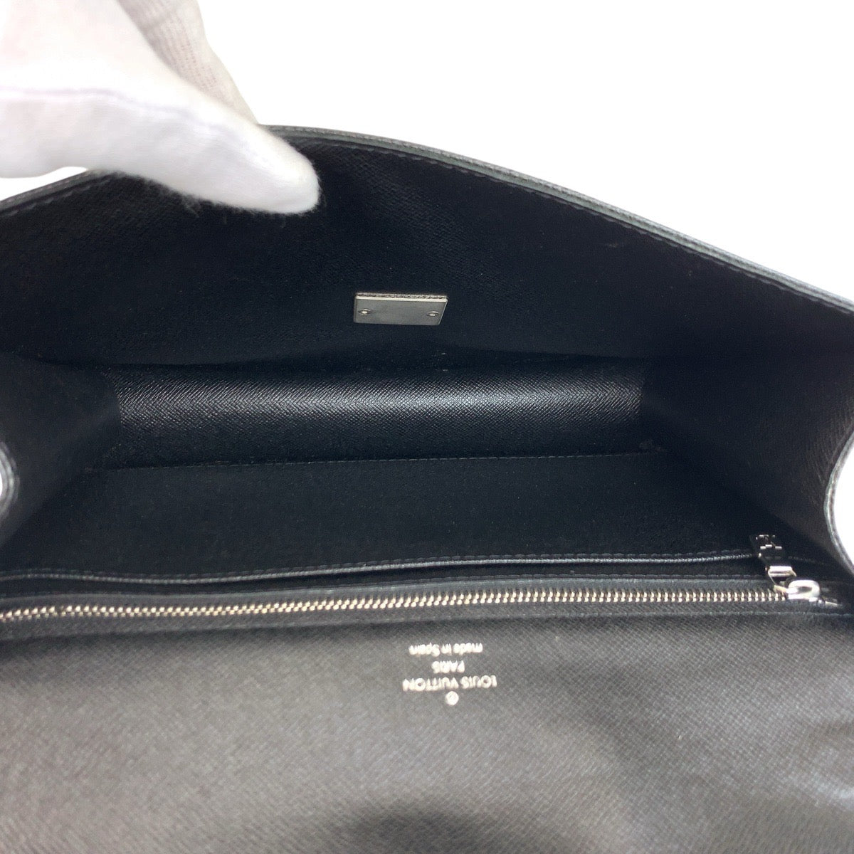 24345
LOUIS VUITTON ルイヴィトン タイガ セレンガ ブラック 黒 シルバー金具 レザー M30782 クラッチバッグ セカンドバッグ メンズ AB22
