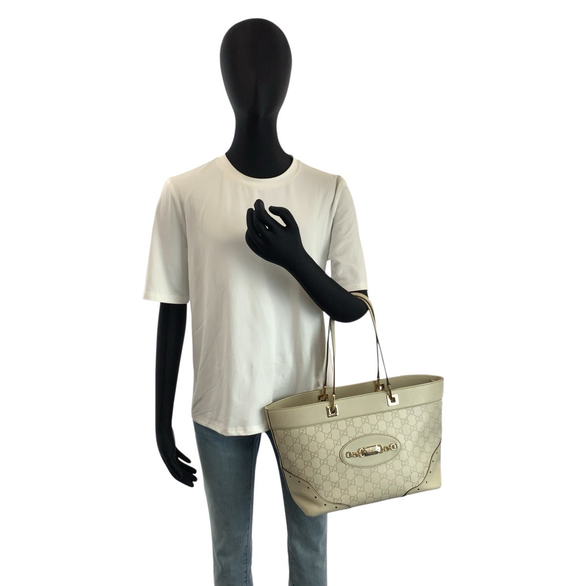 24349
GUCCI グッチ グッチシマ アイボリー ゴールド金具 レザー 145993 トートバッグ ショルダーバッグ レディース AB35