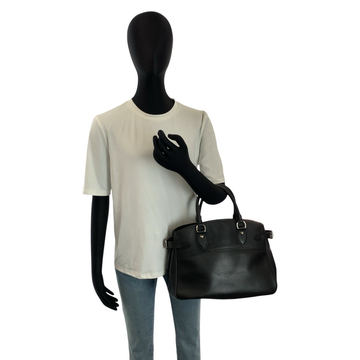 24355
LOUIS VUITTON ルイヴィトン エピ パッシィPM ノワール ブラック シルバー金具 レザー M59262 ハンドバッグ トートバッグ レディース AB56