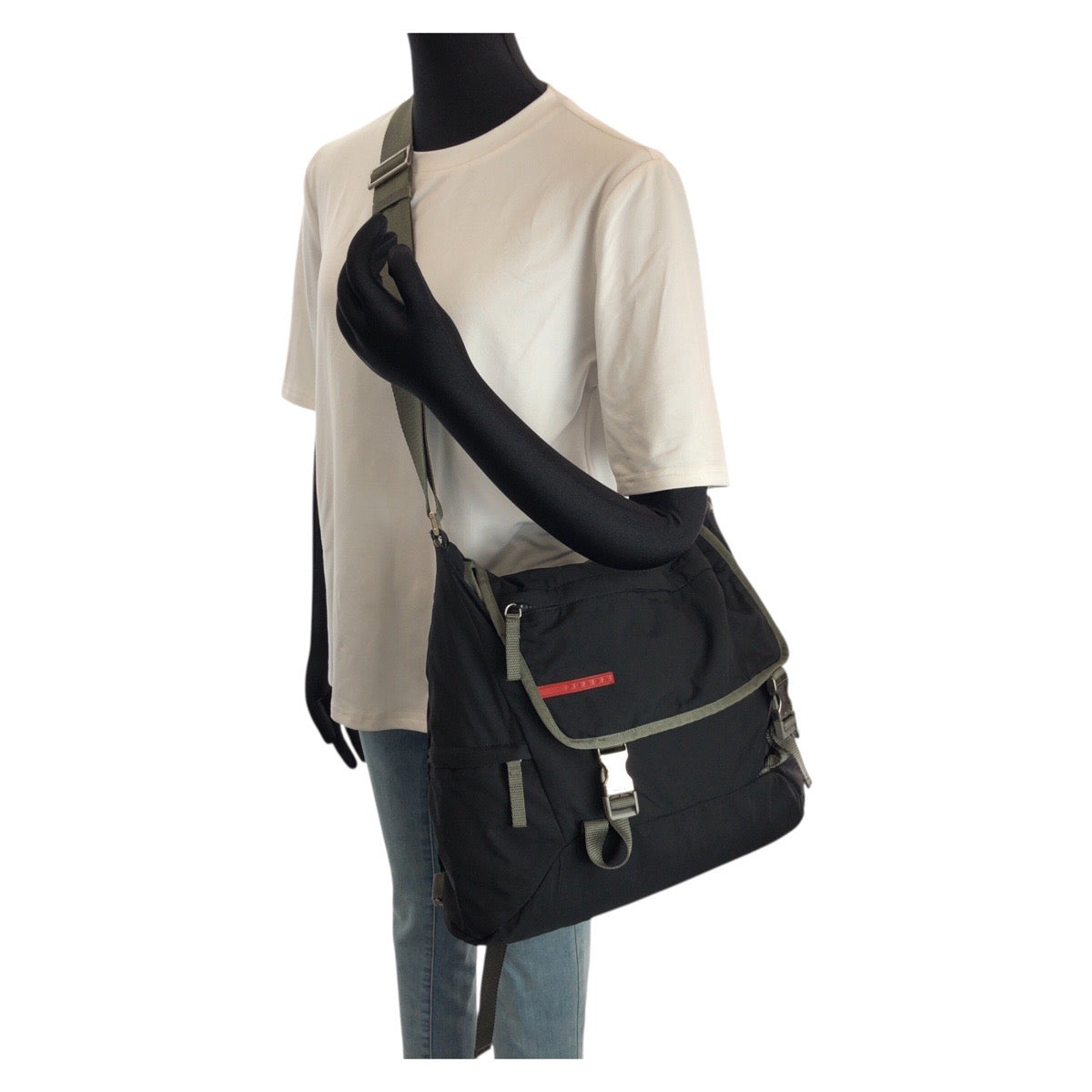 24385
PRADA SPORTS プラダスポーツ スポーツライン ブラック グレー シルバー金具 ナイロン ショルダーバッグ メッセンジャーバッグ レディース AB35