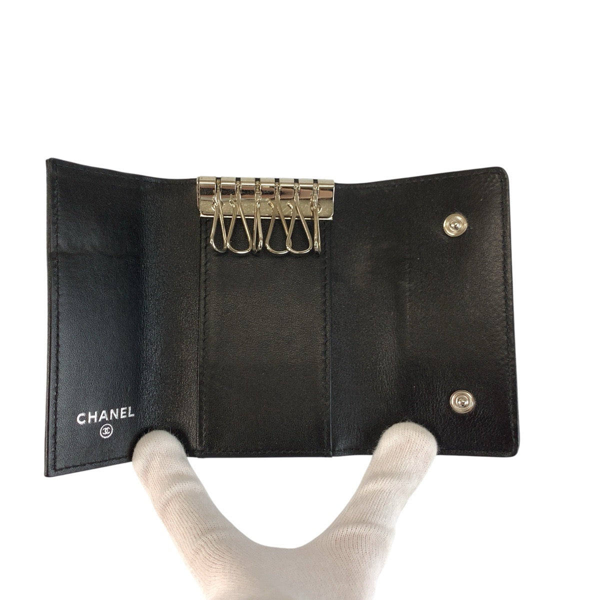 24390
CHANEL シャネル ココマーク ブラック 黒 シルバー金具 レザー キーケース 6連 レディース A32