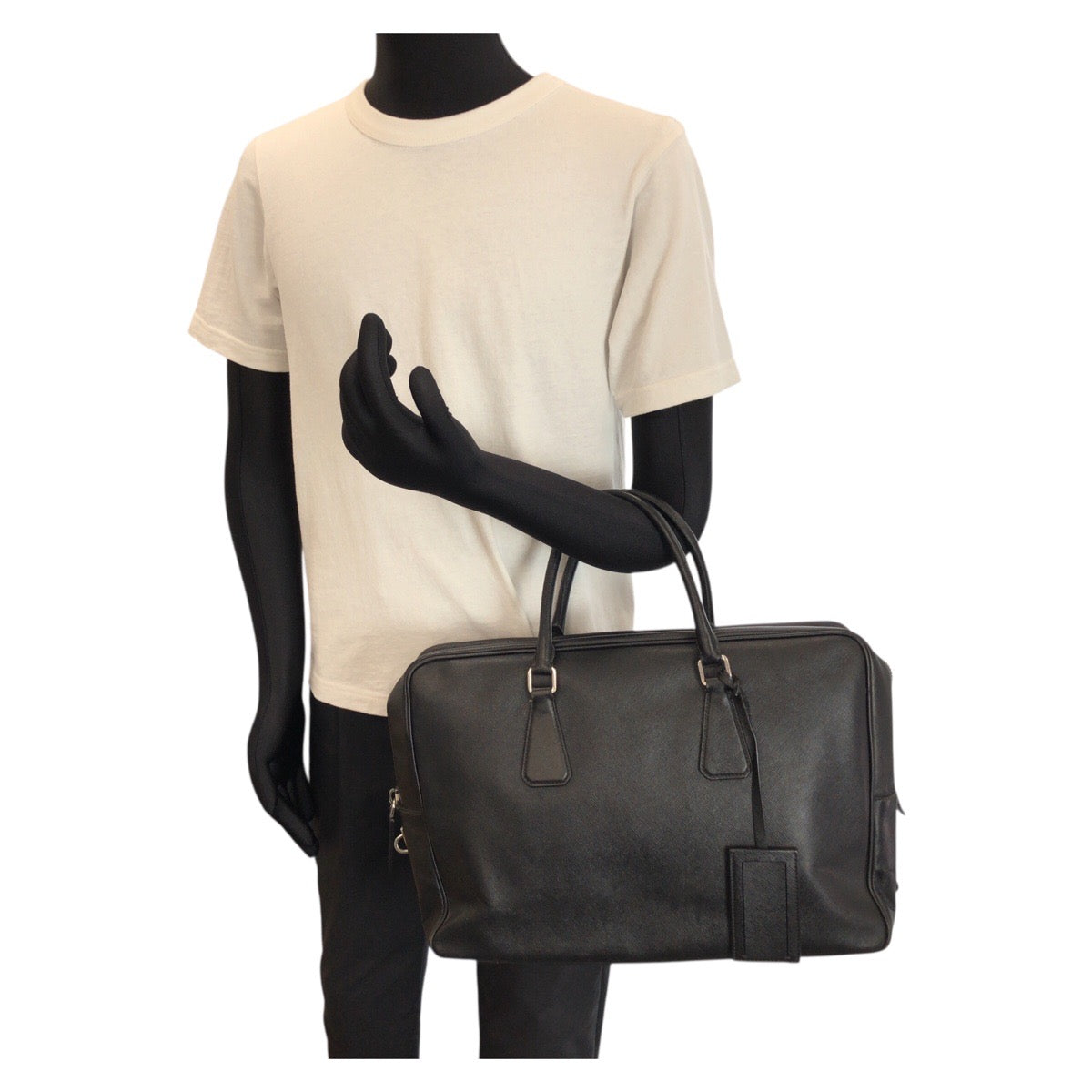 24393
PRADA プラダ サフィアーノ 三角ロゴプレート ブラック 黒 シルバー金具 レザー ビジネスバッグ ブリーフケース メンズ AB37