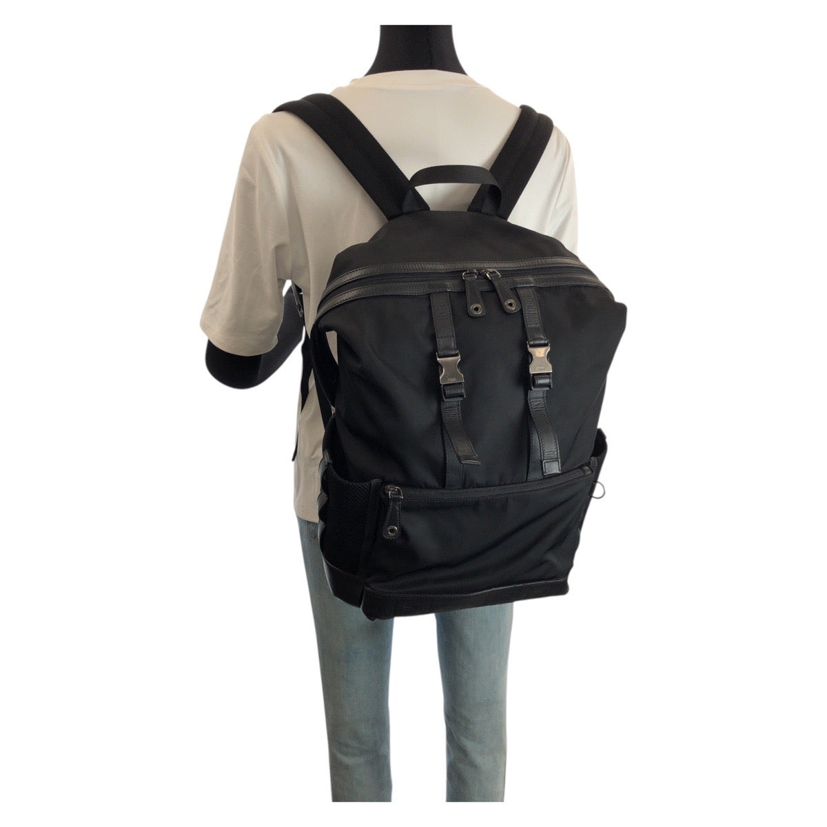 24394
FENDI フェンディ ズッカ ブラック 黒 シルバー金具 ナイロン / レザー 7VZ038 リュックサック バックパック レディース ABP49