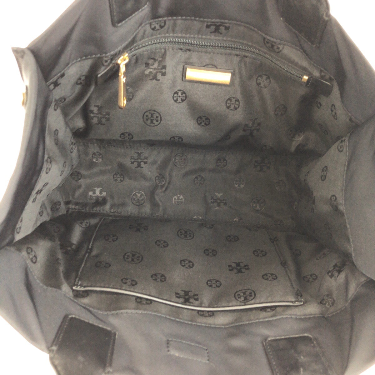 24420
Tory Burch トリーバーチ ブラック 黒 ゴールド金具 ナイロン / レザー トートバッグ ショルダーバッグ レディース ABP14