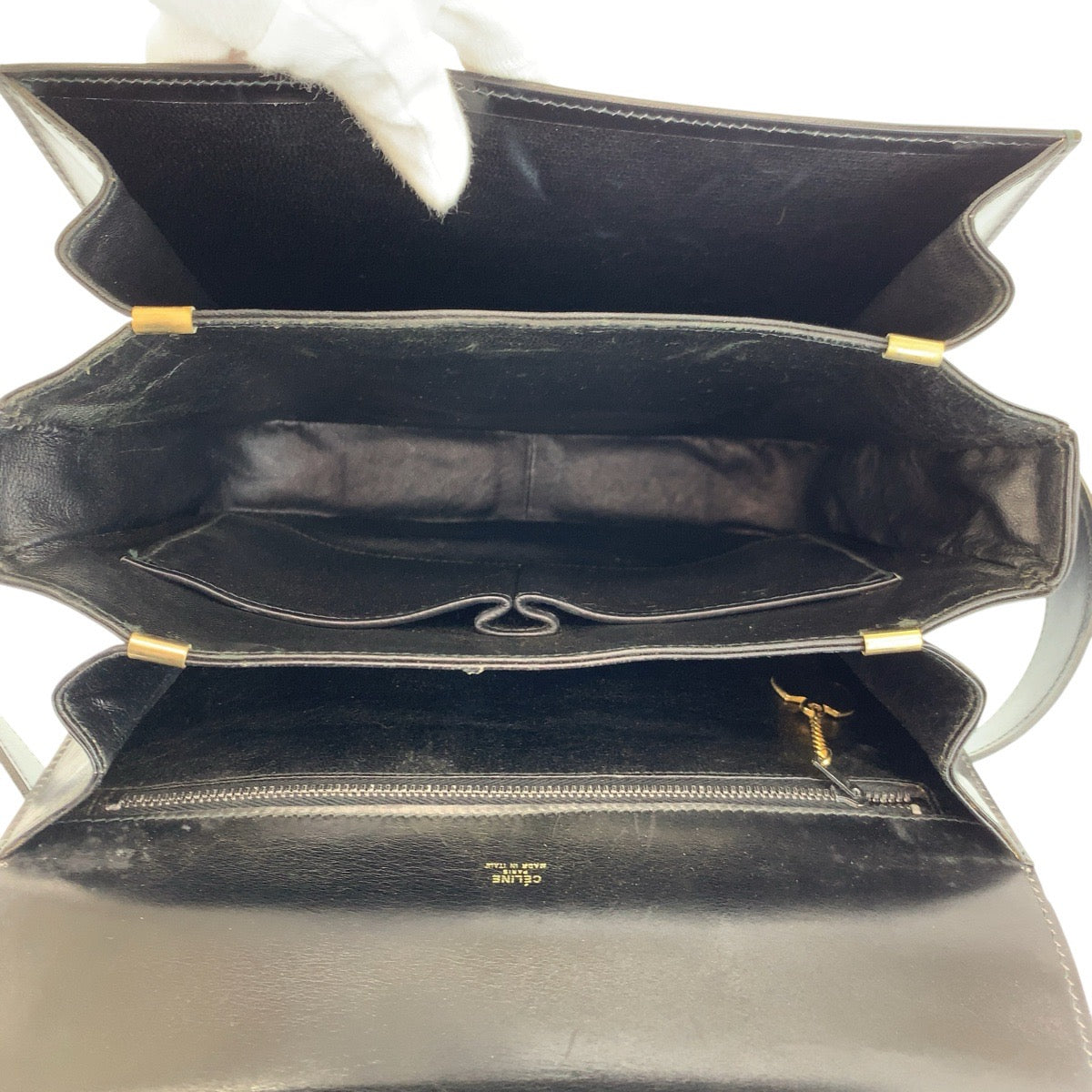 24428
CELINE セリーヌ ヴィンテージ 馬車金具 ブラック 黒 ゴールド金具 レザー ショルダーバッグ ハンドバッグ レディース AB70