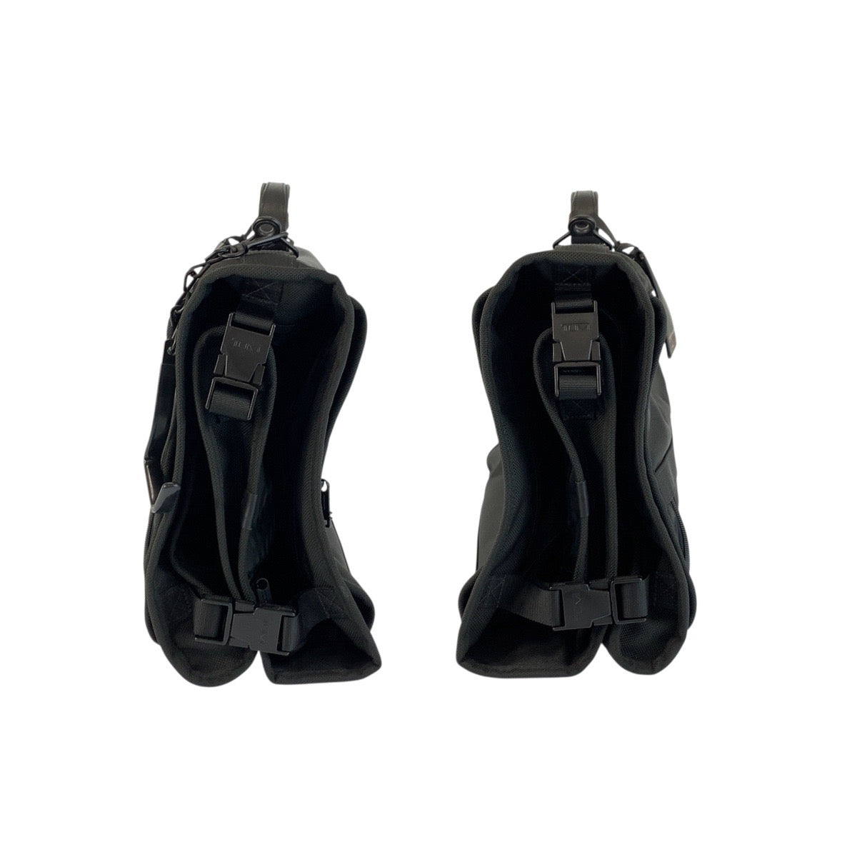 24429
TUMI トゥミ ALPHA トライフォールド キャリーオン ガーメントバッグ ブラック 黒 ナイロン / レザー 234D3 ビジネスバッグ スーツケース メンズ ABP21