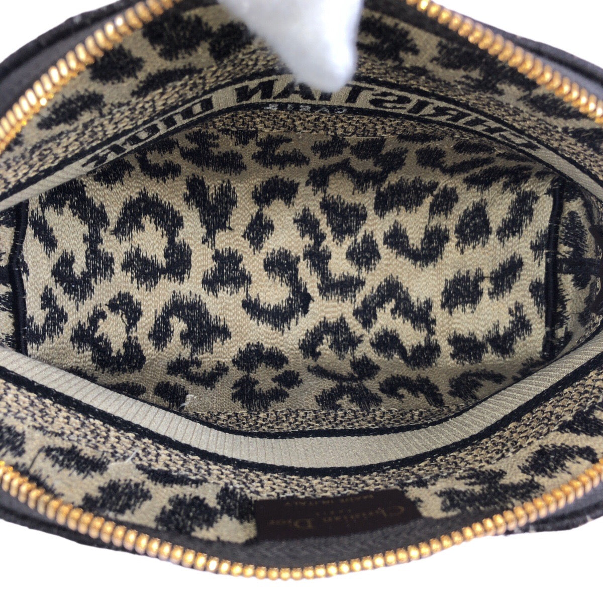 24463
Dior ディオール DiorTravel レオパード柄 ベージュ ブラック ゴールド金具 キャンバス ポーチ メイクポーチ 小物入れ レディース A56