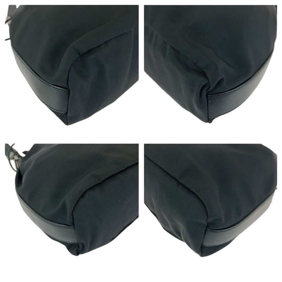 24473
GUCCI グッチ ブラック 黒 ガンメタ金具 ナイロン / レザー 001 3707 ショルダーバッグ ポシェット レディース A32