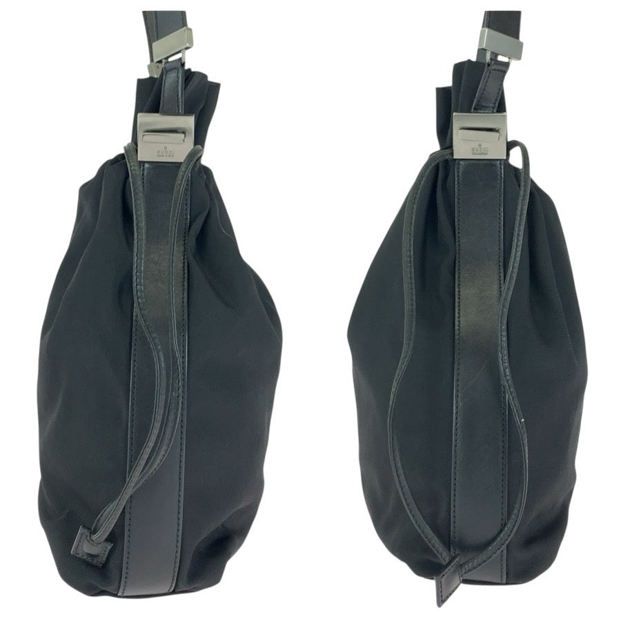 24473
GUCCI グッチ ブラック 黒 ガンメタ金具 ナイロン / レザー 001 3707 ショルダーバッグ ポシェット レディース A32