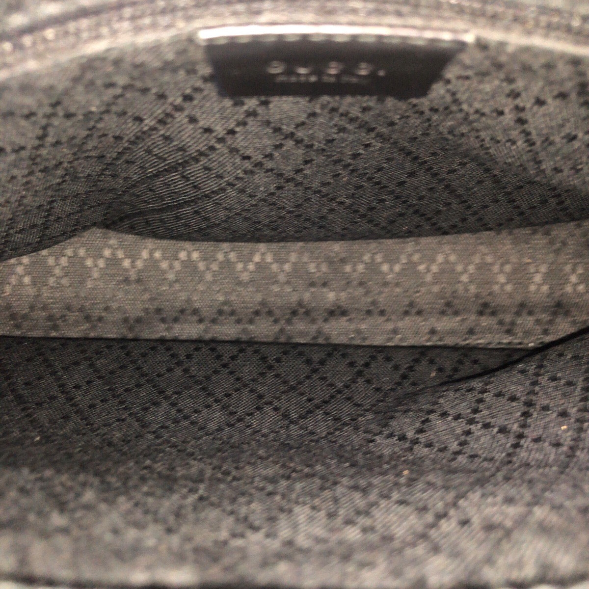 24474
GUCCI グッチ GG柄 ブラック 黒 ガンメタ金具 ナイロン 001 3099 ショルダーバッグ ハンドバッグ レディース ABP24