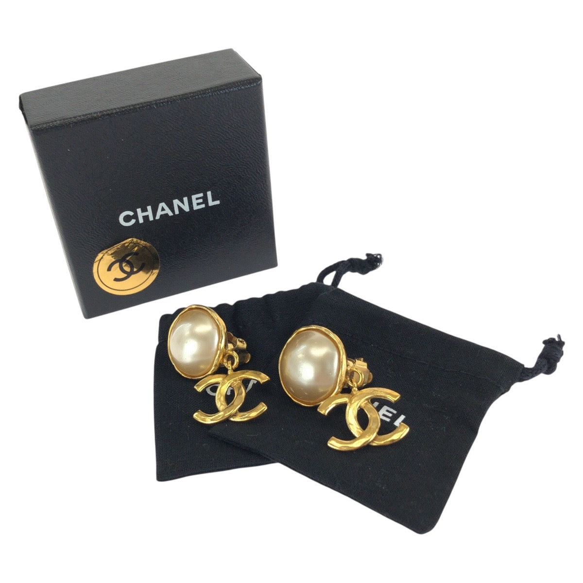 24480
CHANEL シャネル ヴィンテージ フェイクパール ココマーク ゴールド メッキ イヤリング レディース ABP32