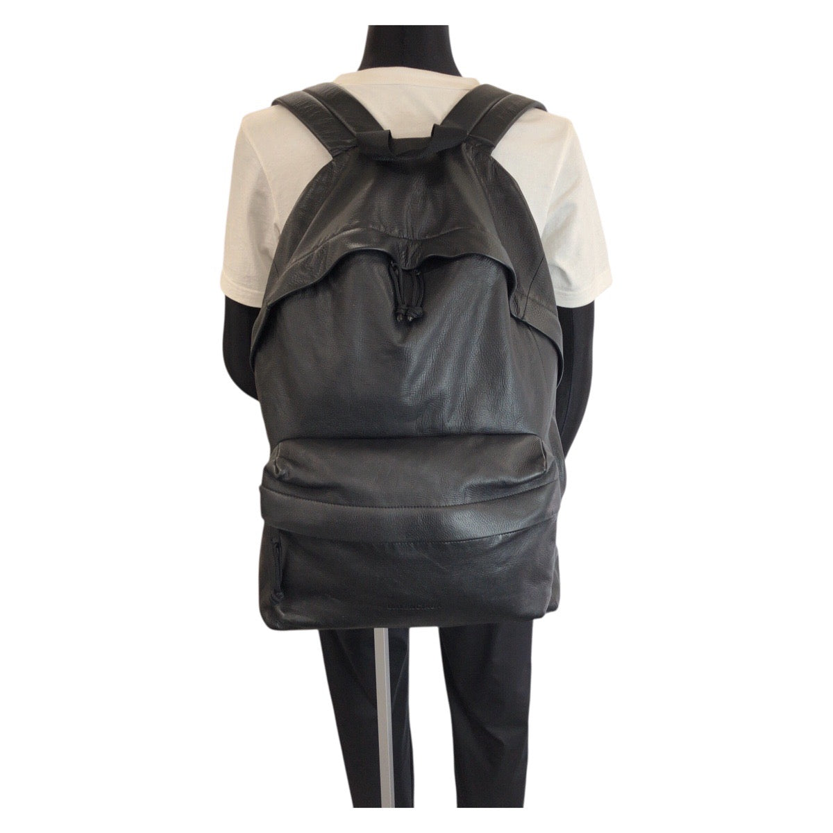 24488
BALENCIAGA バレンシアガ エクスプローラー ブラック 黒 レザー 678327 リュックサック バックパック メンズ ABP90