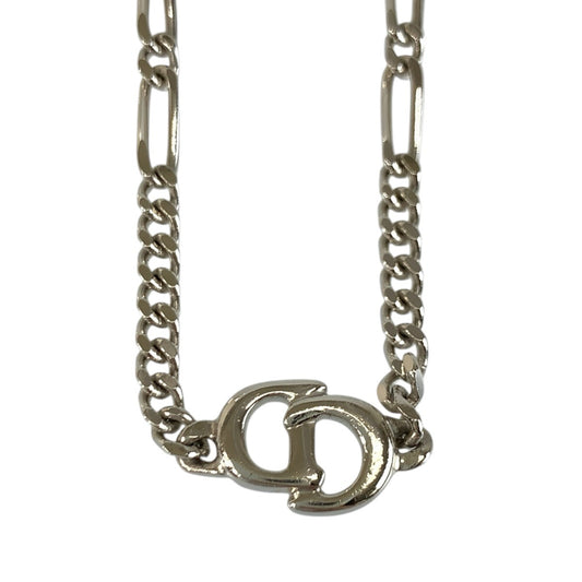 24549
Christian Dior クリスチャンディオール ヴィンテージ CDロゴ シルバー メッキ ネックレス レディース A15