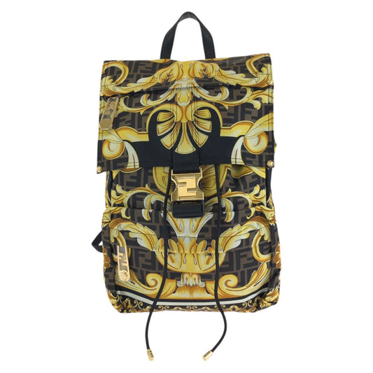 24454
FENDI フェンディ フェンダーチェ FENDI×VERSACE ブラック ブラウン イエロー ゴールド金具 ナイロン 7VZ066 リュックサック バックパック レディース SA180