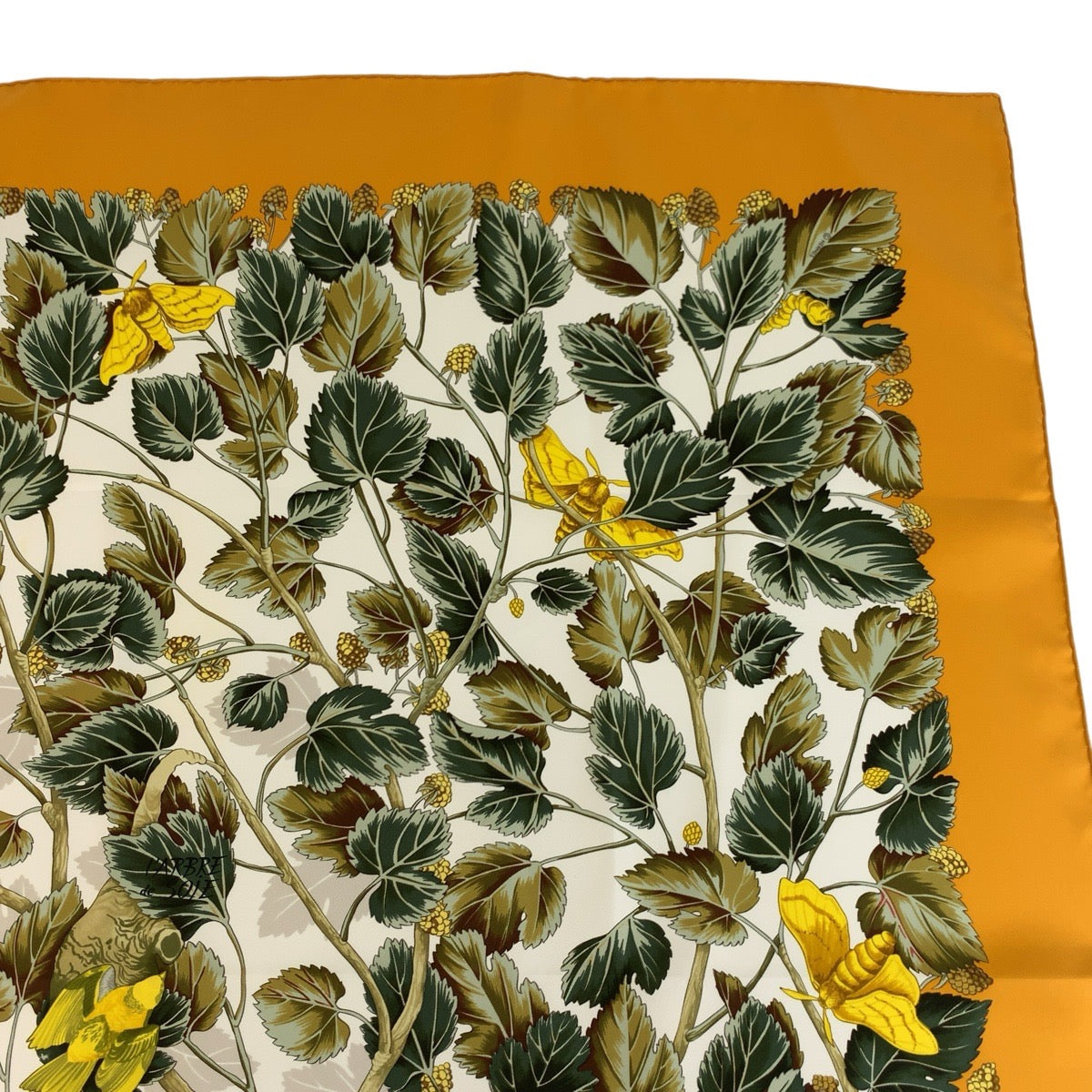 24593
HERMES エルメス L'ARBRE de SOIE カレ90 オレンジ シルク スカーフ レディース A30