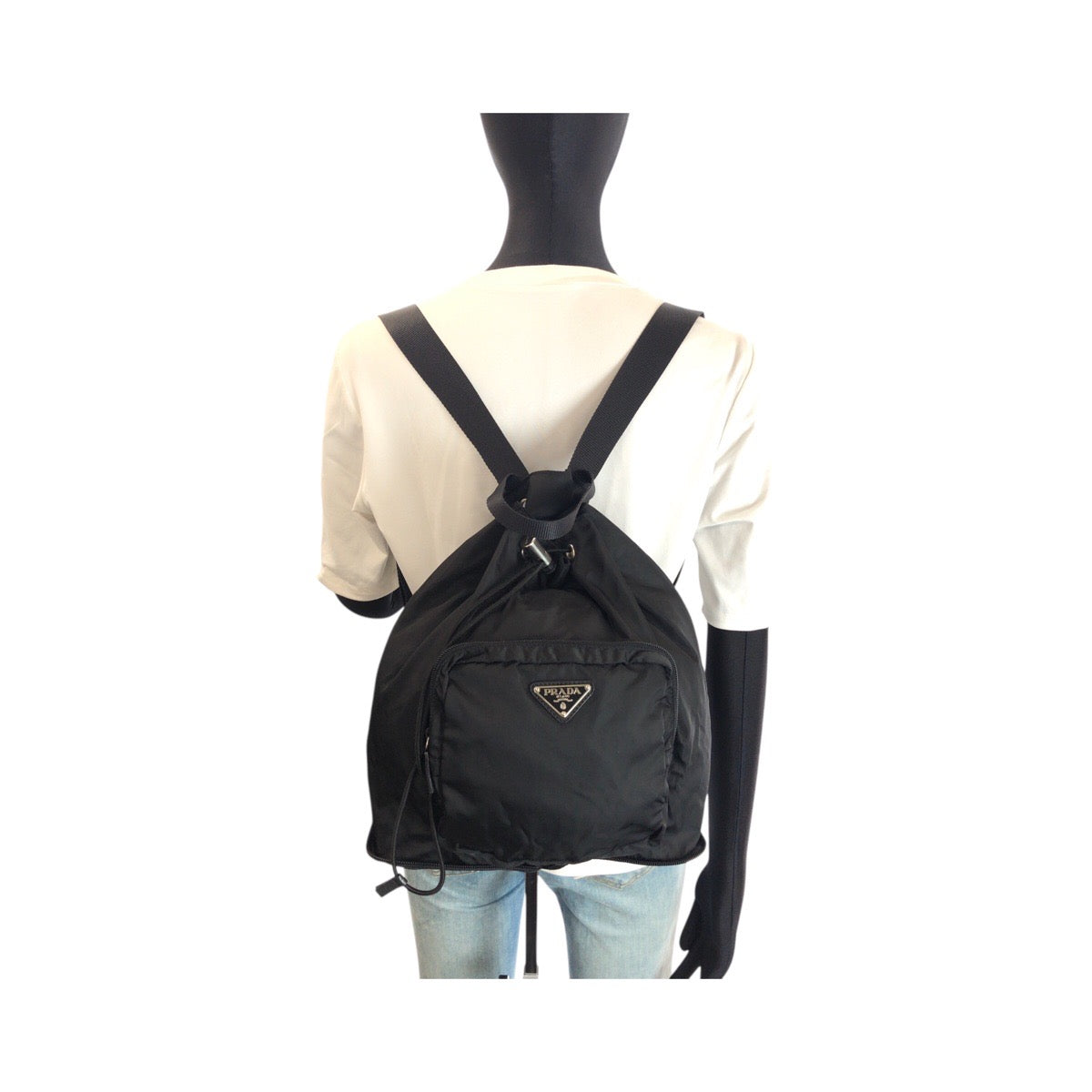 24681
PRADA プラダ テスート 三角ロゴプレート ブラック 黒 シルバー金具 ナイロン / レザー リュックサック バックパック 折りたたみ レディース A44