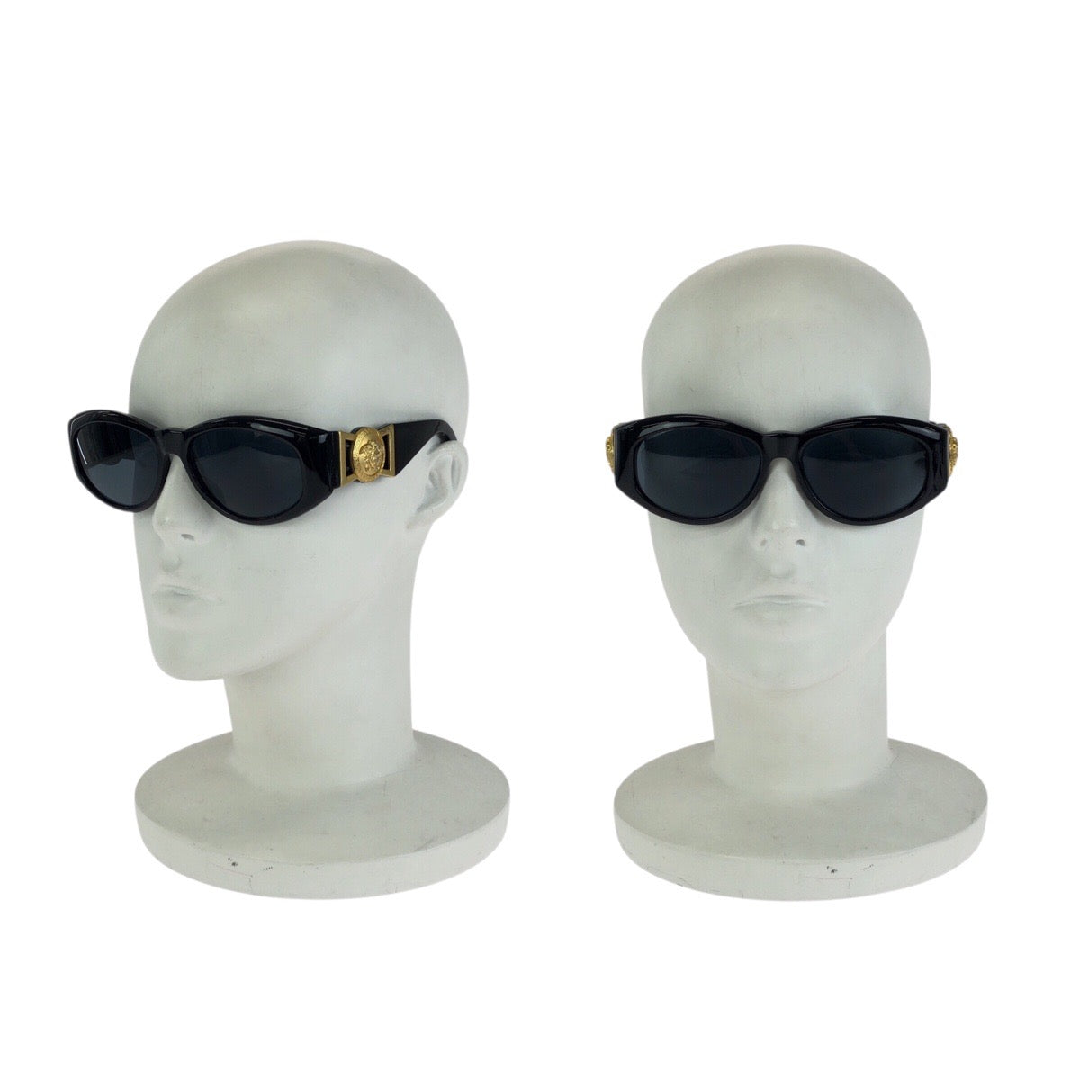 24691
VERSACE ヴェルサーチ ヴィンテージ メデューサ ブラック 黒 ゴールド金具 プラスチック / メタル MOD 424 サングラス 男女兼用 オーバル レディース A22