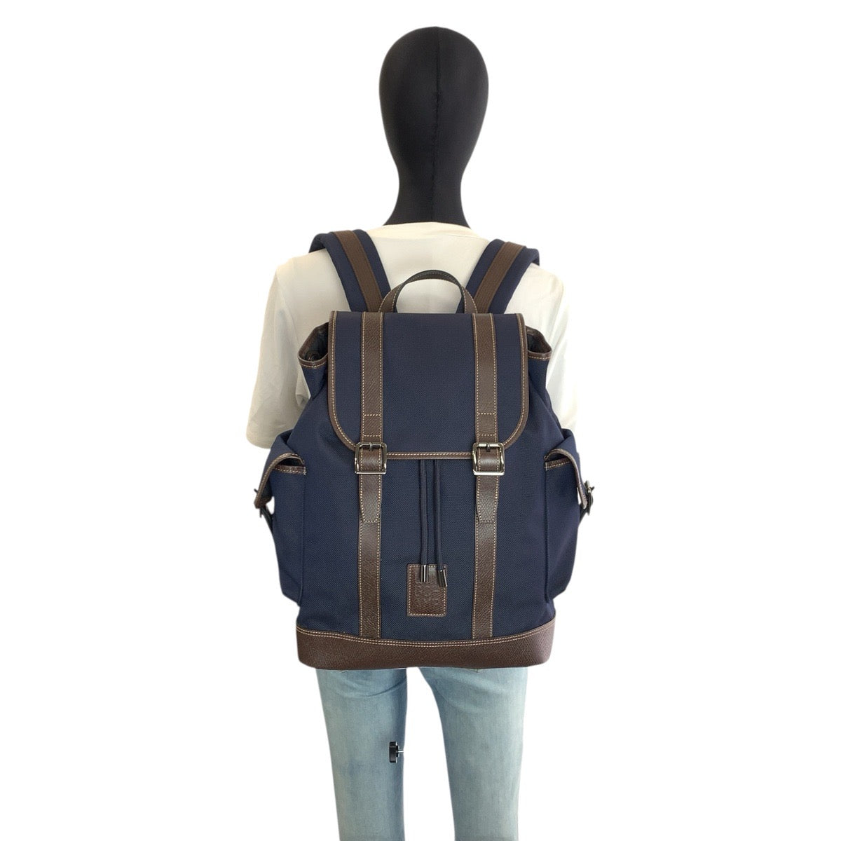 24725
Longchamp ロンシャン ボックスフォード ネイビー ブラウン キャンバス / レザー 20035080127 リュックサック バックパック レディース A28
