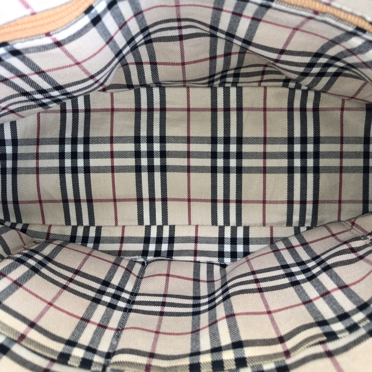 24726
BURBERRY バーバリー ロゴ ベージュ ゴールド金具 レザー ショルダーバッグ ハンドバッグ レディース AB21