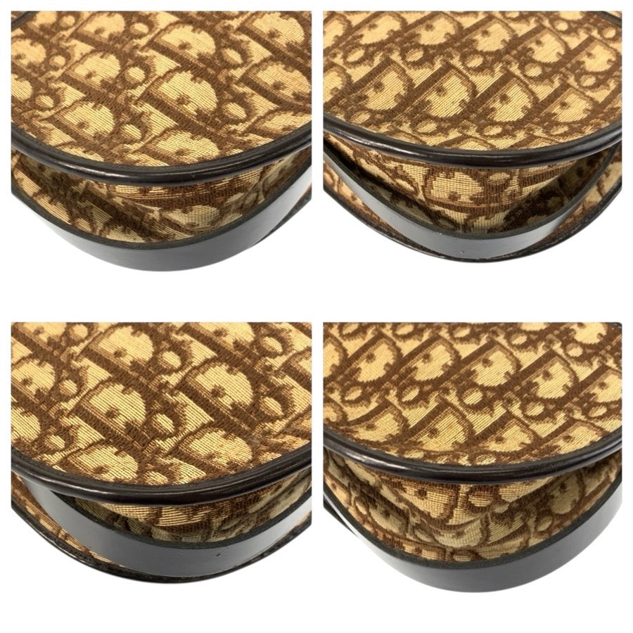 24731
Christian Dior クリスチャンディオール ヴィンテージ トロッター CDロゴ ブラウン ゴールド金具 キャンバス / レザー ハンドバッグ レディース AB35
