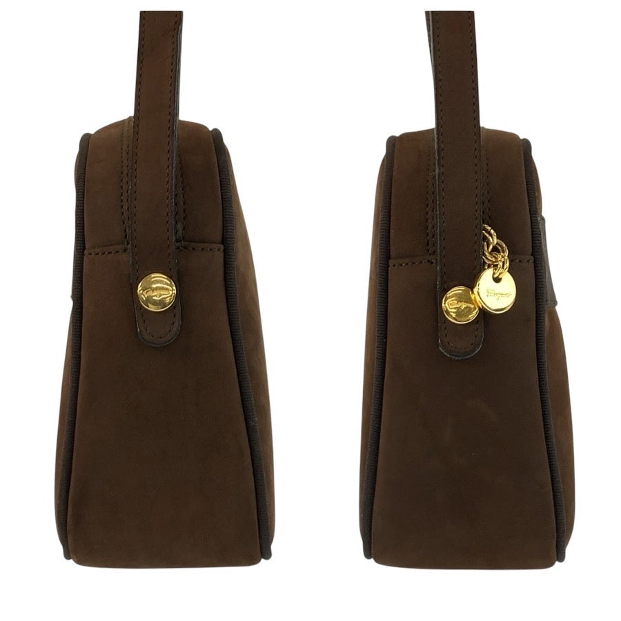 24734
Salvatore Ferragamo サルヴァトーレフェラガモ ヴァラリボン ブラウン ゴールド金具 スウェード D213096 ショルダーバッグ ポシェット レディース ABP23