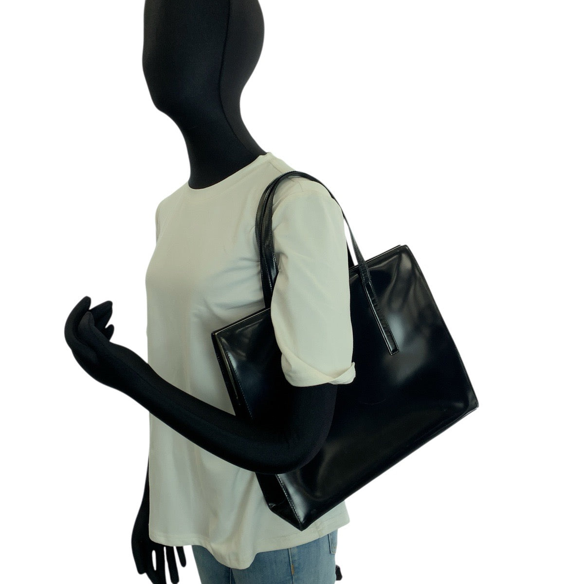 24783
PRADA プラダ ロゴ型押し ブラック 黒 シルバー金具 レザー ショルダーバッグ トートバッグ レディース ABP35