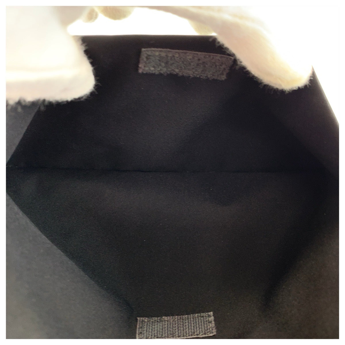 24786
PRADA プラダ プラダスポーツ ブラック グレー シルバー金具 ナイロン ボディバッグ ウエストポーチ バムバッグ レディース A36