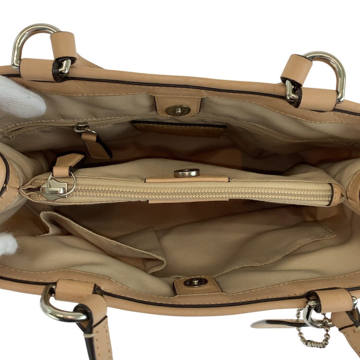 24825
COACH コーチ シグネチャー ベージュ ピンク シルバー金具 ナイロン / レザー 32704 ショルダーバッグ ハンドバッグ レディース AB8