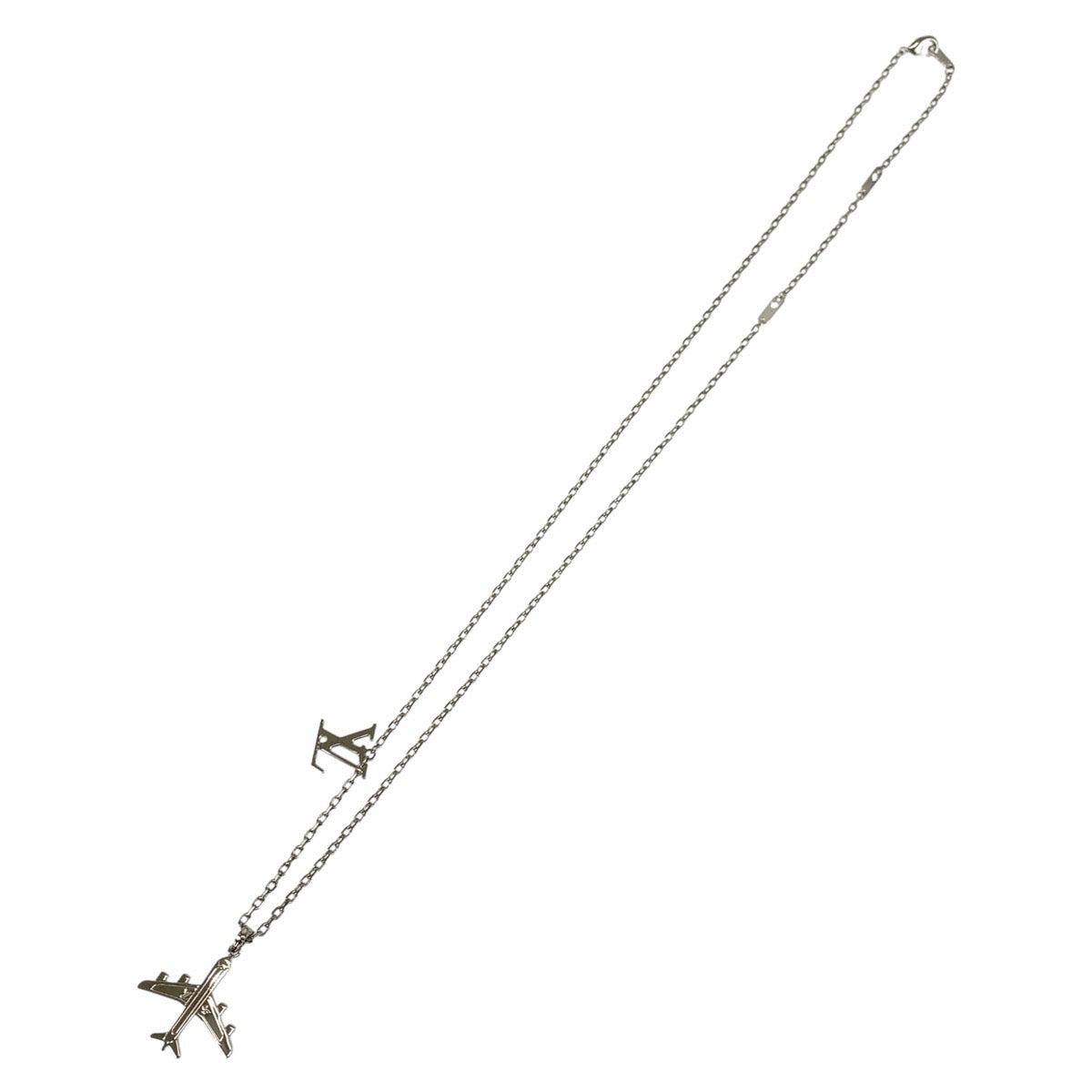 24873
LOUIS VUITTON ルイヴィトン ペンダント LVプレーン シルバー メタル MP3157 ネックレス メンズ A35