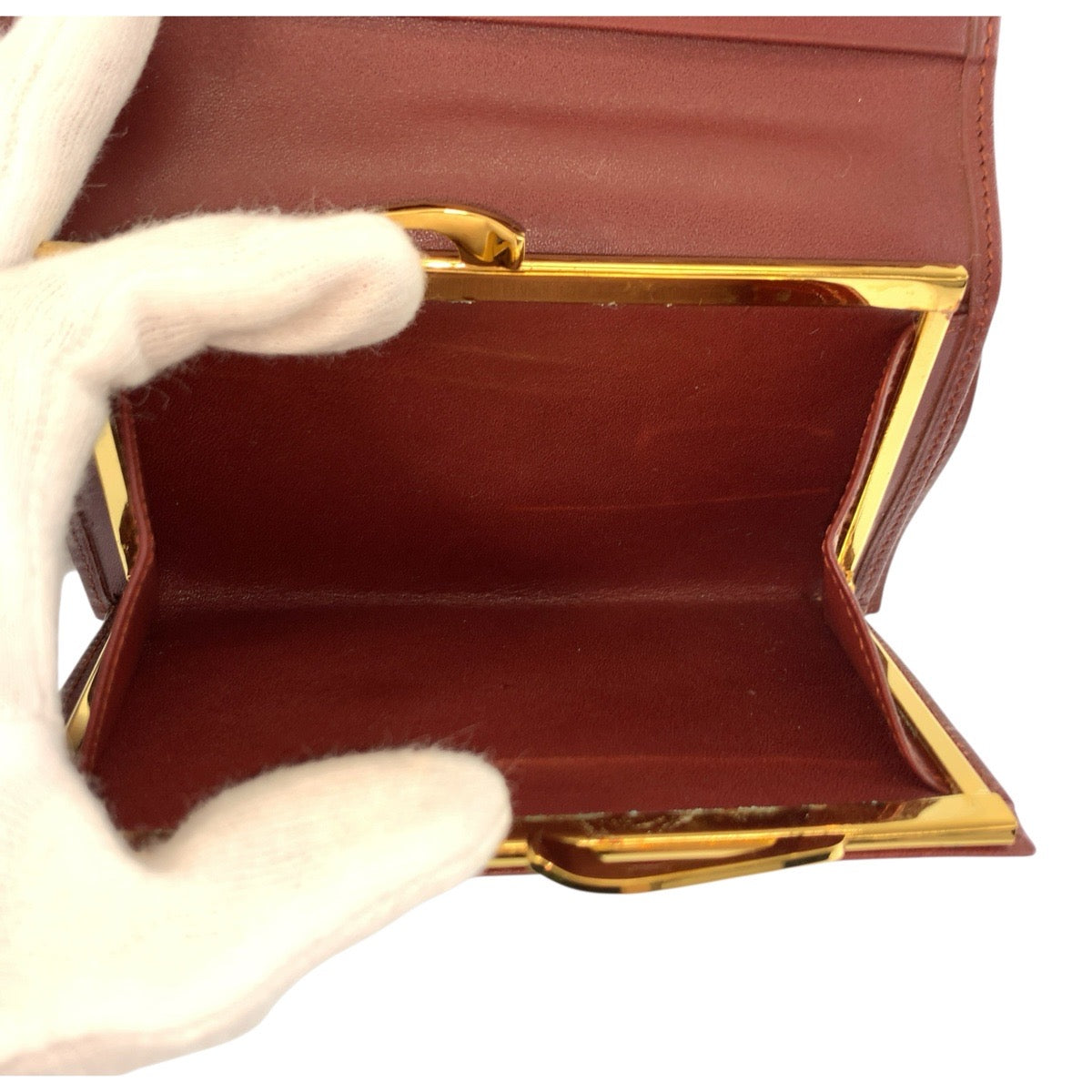 24902
CARTIER カルティエ マストライン ボルドー ゴールド金具 レザー 折財布 コンパクトウォレット レディース A23