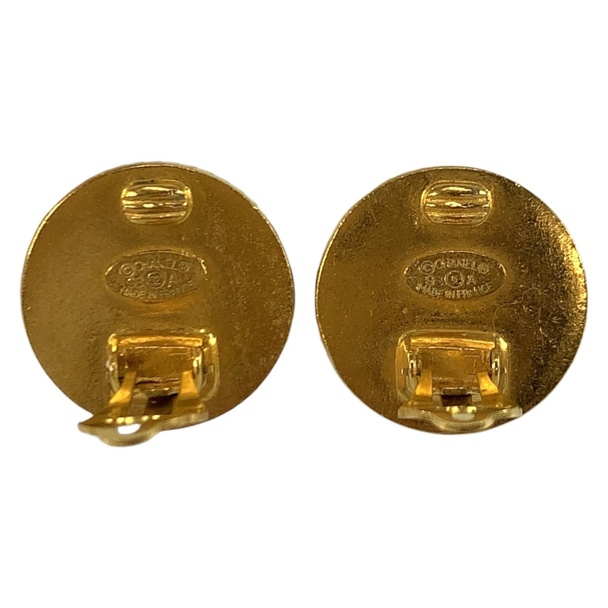 24933
CHANEL シャネル ココマーク ブラック 黒 ゴールド ウッド / メッキ イヤリング レディース A35