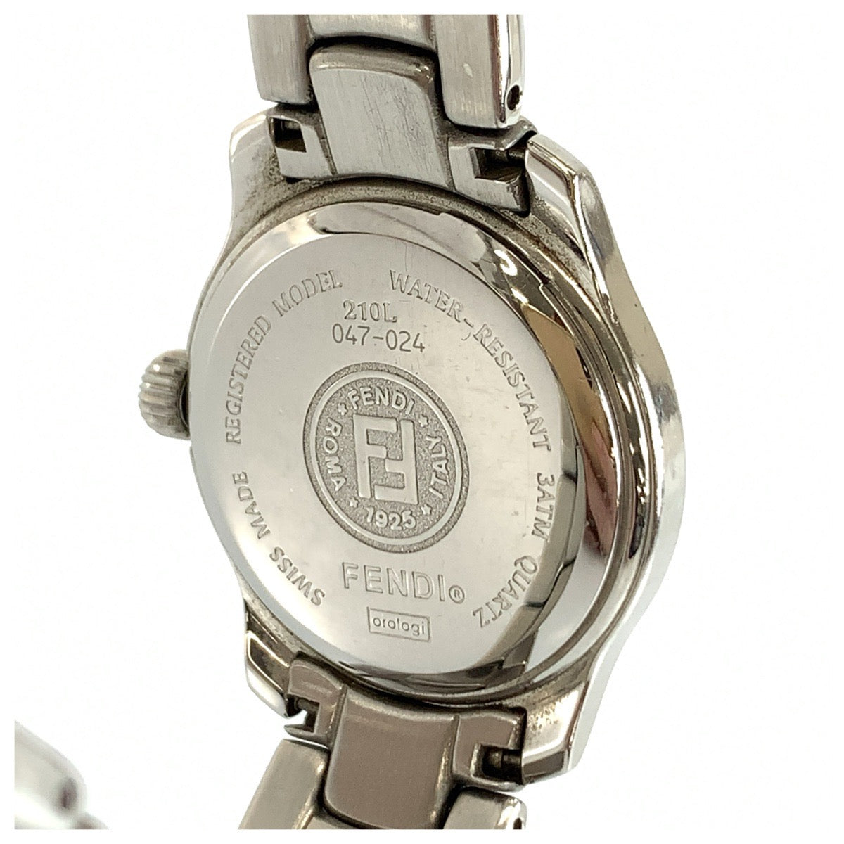 24934
FENDI フェンディ シルバー ステンレススチール 210L 腕時計 クオーツ シルバー文字盤 レディース A9