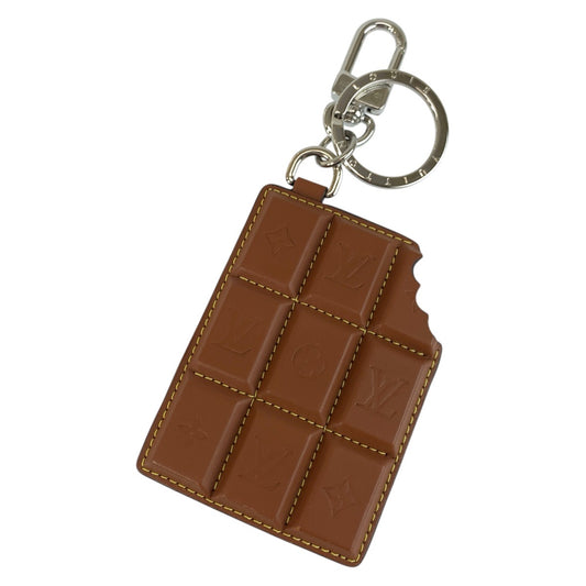24952
LOUIS VUITTON ルイヴィトン モノグラム LVチョコレートバー ブラウン シルバー金具 レザー M01478 チャーム バッグチャーム レディース SA58