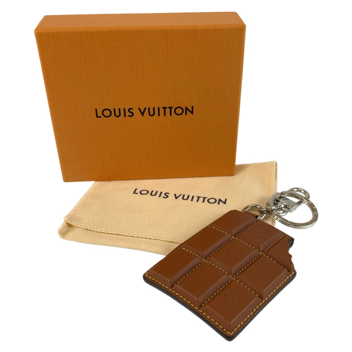 24952
LOUIS VUITTON ルイヴィトン モノグラム LVチョコレートバー ブラウン シルバー金具 レザー M01478 チャーム バッグチャーム レディース SA58