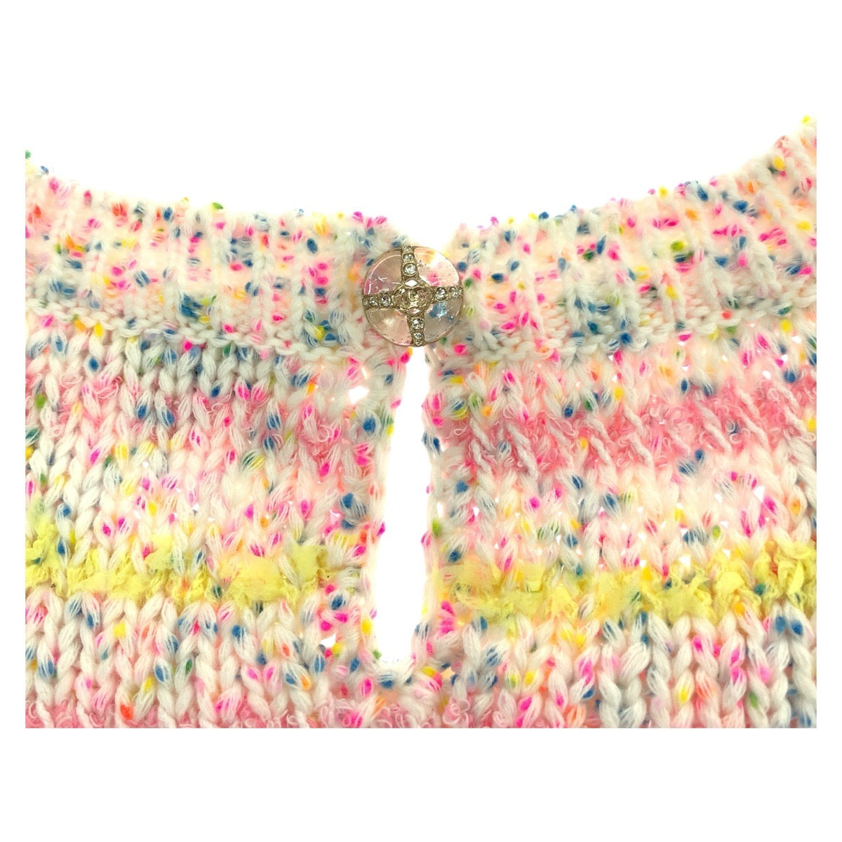 25012
CHANEL シャネル ハートモチーフ ココマーク サイズ34 ピンク イエロー ウール P76579K11042 短丈 半袖ニット 半袖Tシャツ カットソー レディース SA160