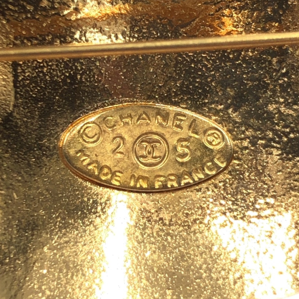 25037
CHANEL シャネル ヴィンテージ マトラッセ ココマーク ゴールド メタル ブローチ レディース AB35
