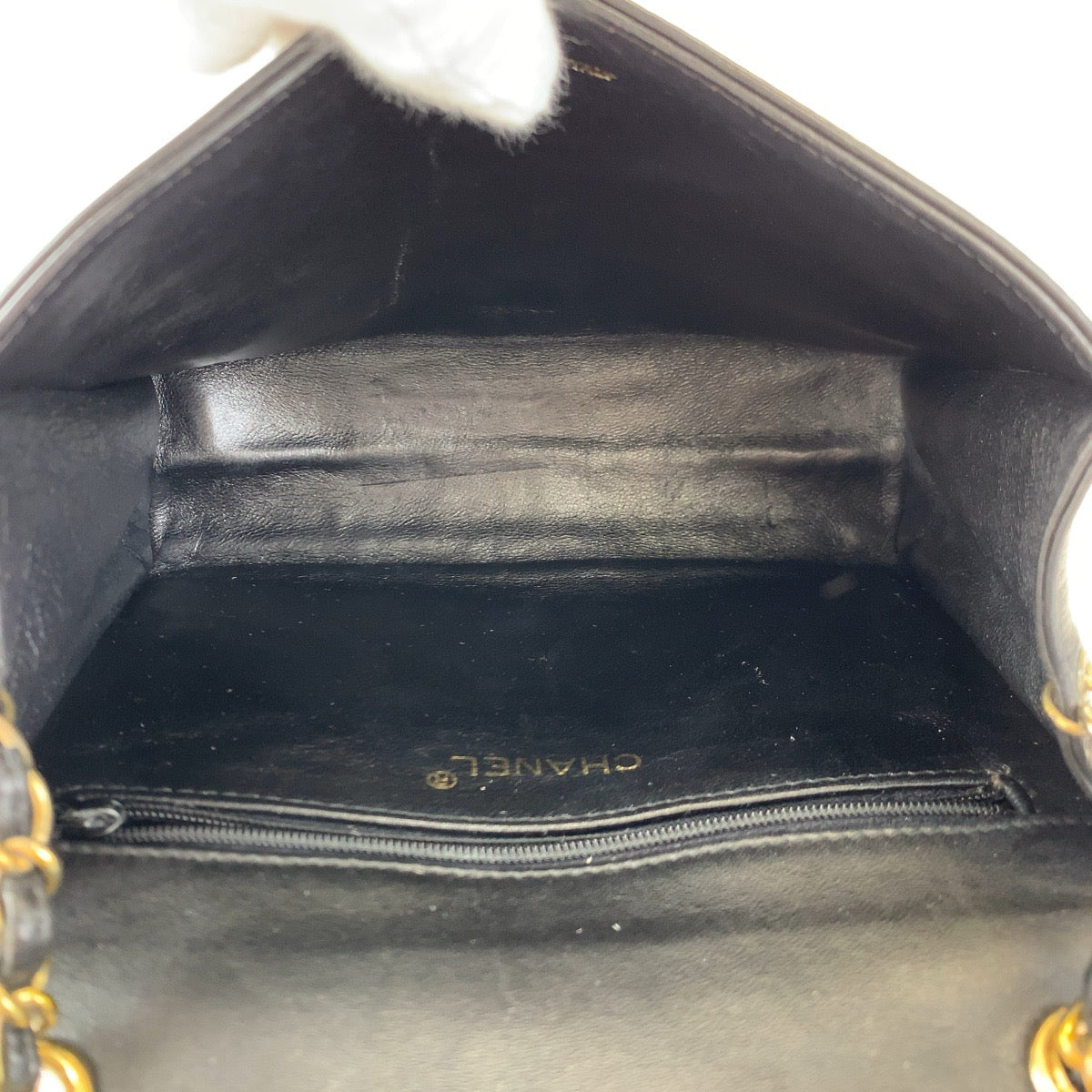 25063
CHANEL シャネル ヴィンテージ マトラッセ シングルフラップ ココマーク ブラック 黒 ゴールド金具 ラムスキン 斜め掛け チェーンショルダーバッグ ポシェット レディース AB155