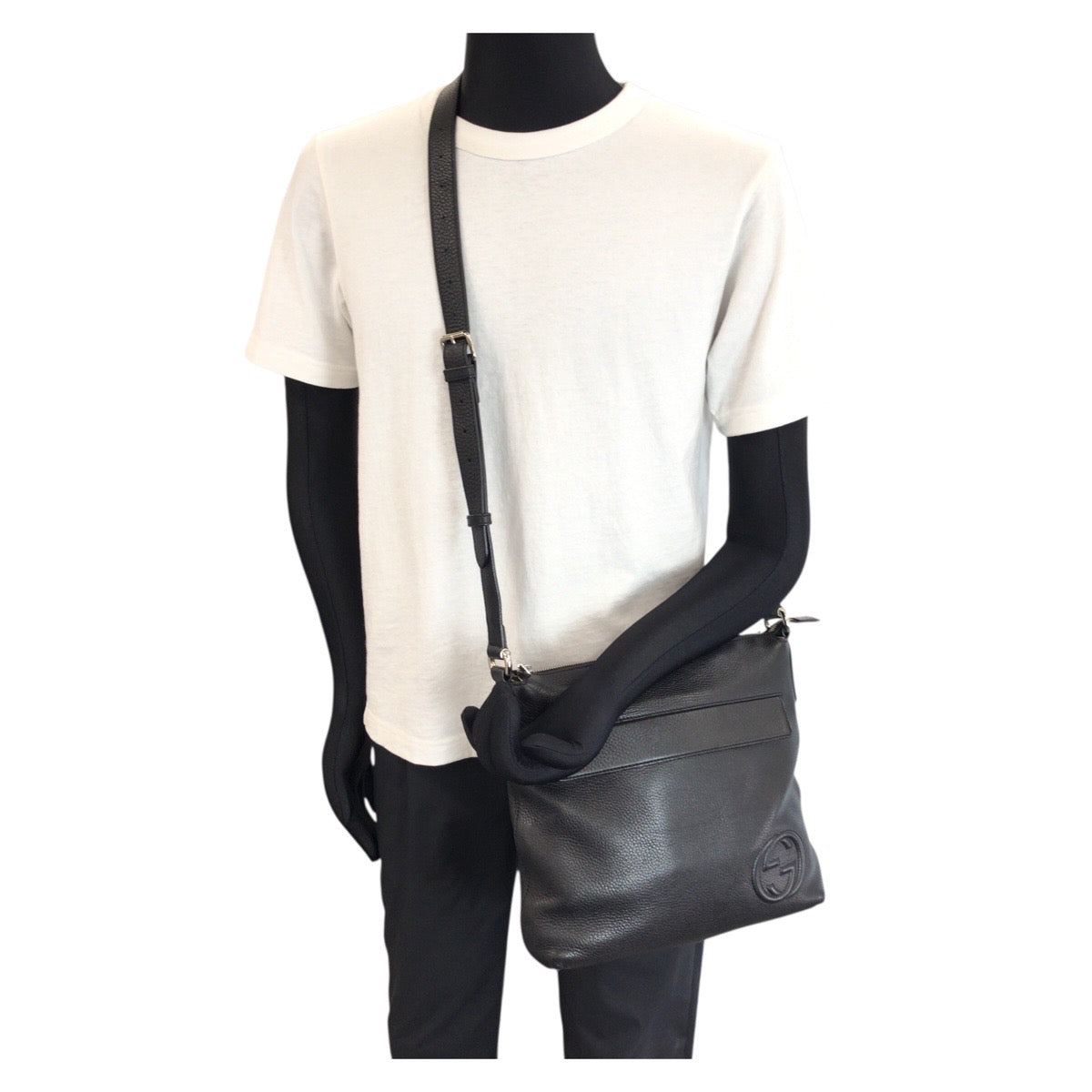 25091
GUCCI グッチ インターロッキングG ブラック 黒 シルバー金具 レザー 322059 ショルダーバッグ メッセンジャーバッグ メンズ ABP42