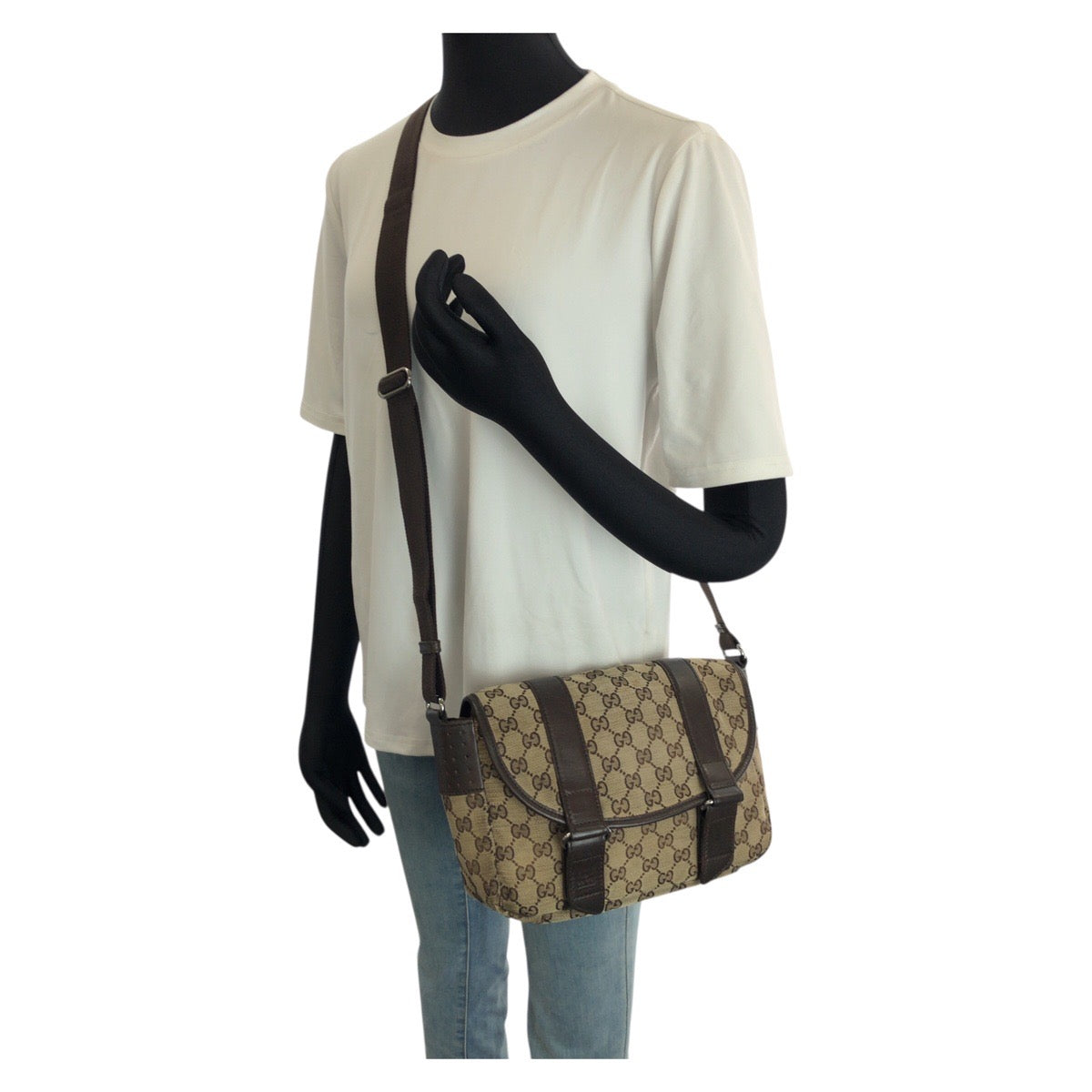 25105
GUCCI グッチ ベージュ ダークブラウン シルバー金具 GGキャンバス / レザー 145858 ショルダーバッグ メッセンジャーバッグ レディース B20