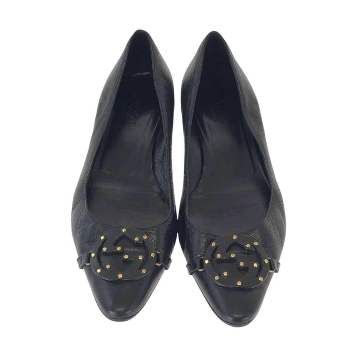 25147
GUCCI グッチ インターロッキングG スタッズ サイズ38 ブラック 黒 ゴールド金具 レザー 121186 パンプス レディース AB10