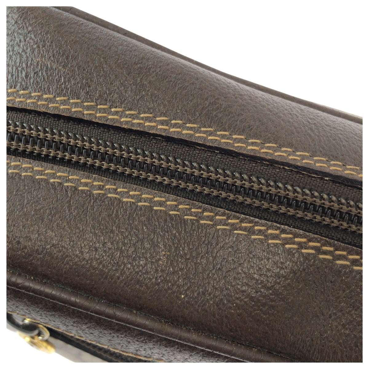 25159
GUCCI グッチ ヴィンテージ オールドグッチ シェリーライン ベージュ ブラウン ゴールド金具 GGスプリームキャンバス 001 56 6479 ショルダーバッグ レディース ABP35