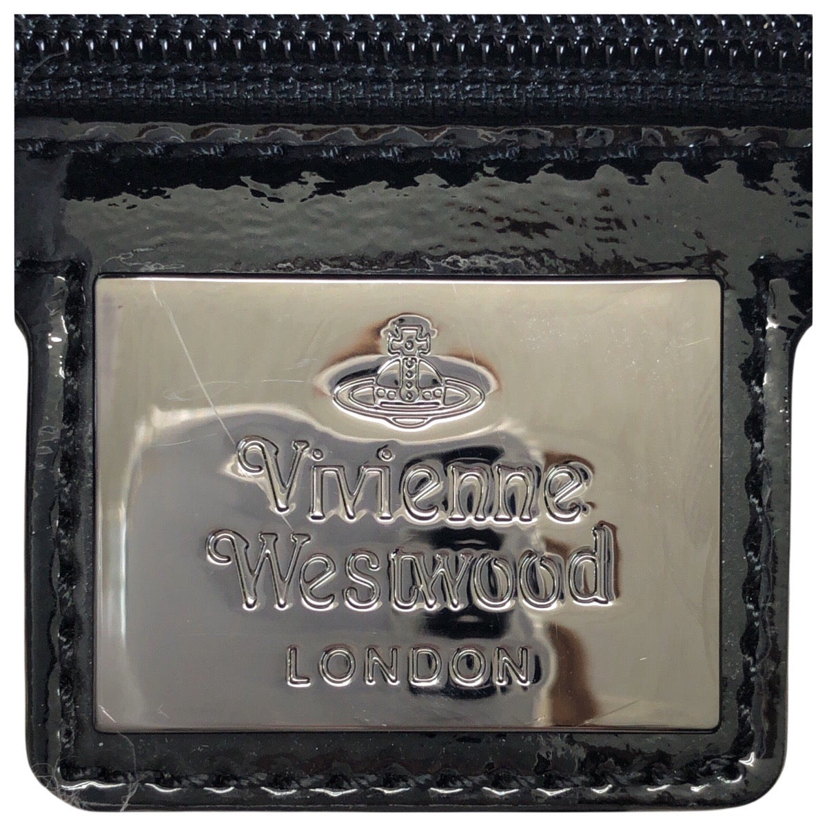 25173
Vivienne Westwood ヴィヴィアンウエストウッド ヤスミン オーブロゴ ブラック 黒 ガンメタ金具 エナメル ハンドバッグ レディース ABP21