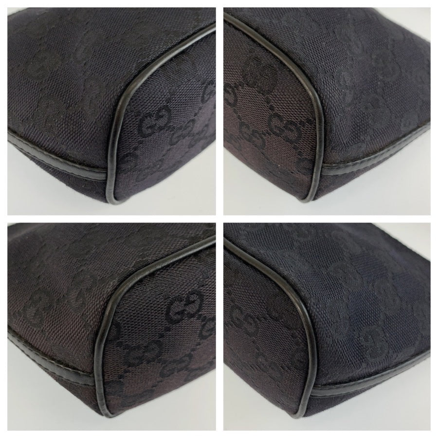 25182
GUCCI グッチ ブラック 黒 シルバー金具 039 1103 ハンドバッグ アクセサリーポーチ レディース A38