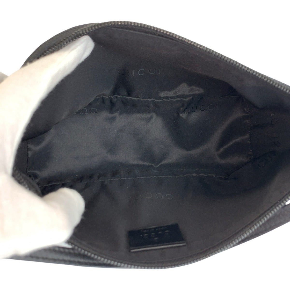 25182
GUCCI グッチ ブラック 黒 シルバー金具 039 1103 ハンドバッグ アクセサリーポーチ レディース A38